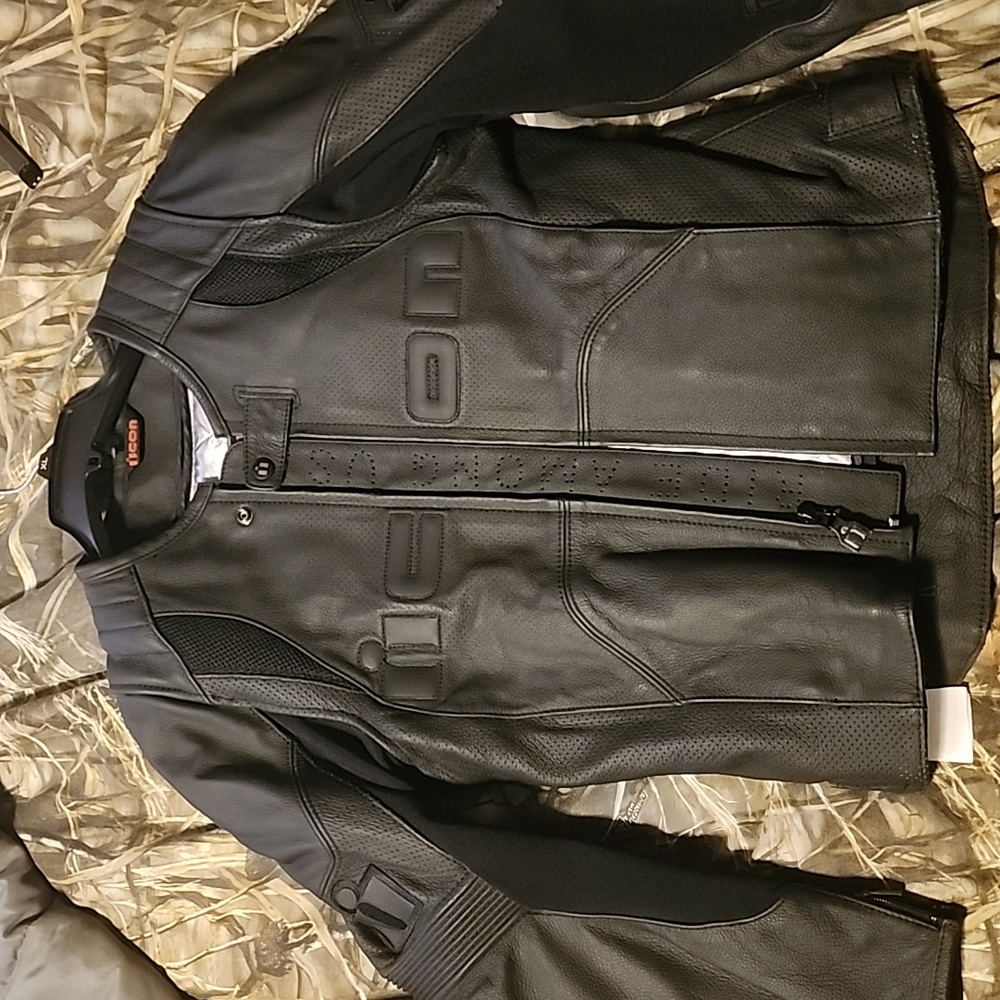 ICON, Brand New never worn Leather Jacket, Black, Medium